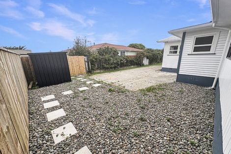Photo of property in 21 Ferguson Street, Levin, 5510