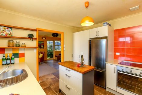 Photo of property in 19 Cumming Street, Okato, 4335