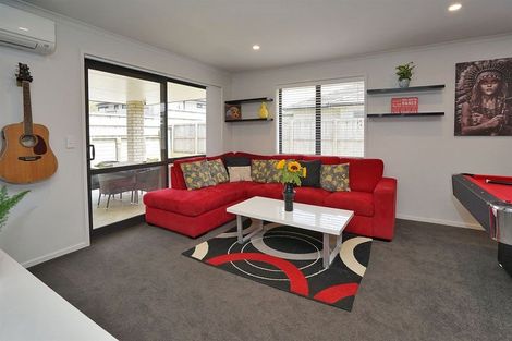 Photo of property in 266 Dixon Road, Fitzroy, Hamilton, 3206