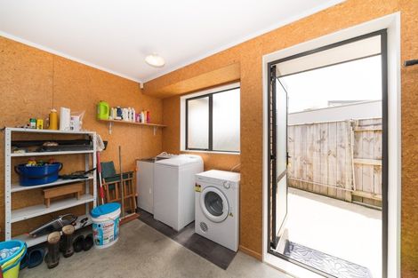 Photo of property in 10a Pegasus Place, Kelvin Grove, Palmerston North, 4414