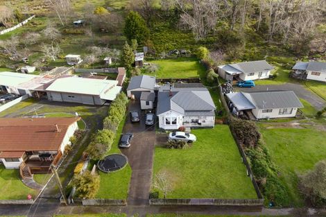Photo of property in 13 Ongo Road, Hunterville, 4730