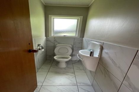 Photo of property in 17 Sumich Place, West Harbour, Auckland, 0618