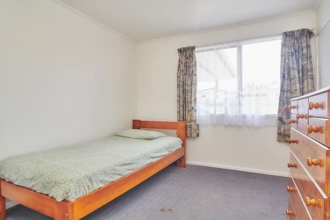 Photo of property in 14 Palmers Road, Clendon Park, Auckland, 2103