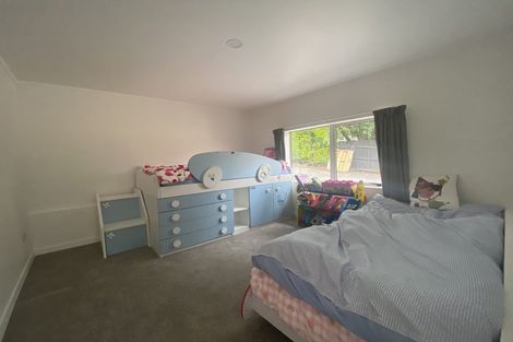 Photo of property in 28 Tamahere Drive, Glenfield, Auckland, 0629