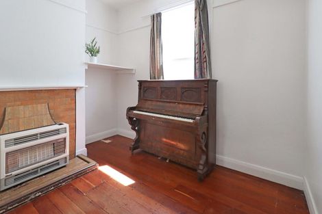 Photo of property in 104 Wallace Street, Mount Cook, Wellington, 6021