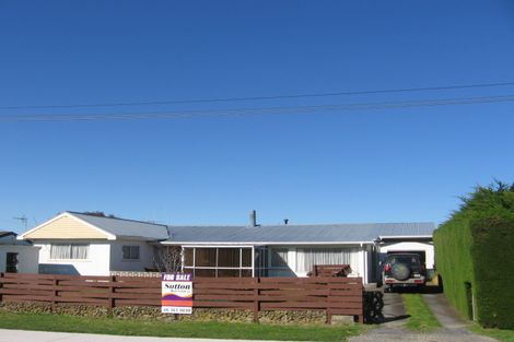 Photo of property in 18 Andrews Street, Foxton Beach, Foxton, 4815