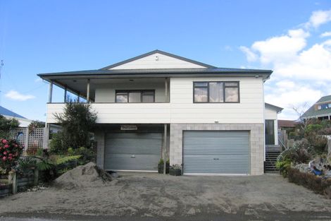 Photo of property in 139 Durrant Drive, Whangamata, 3620