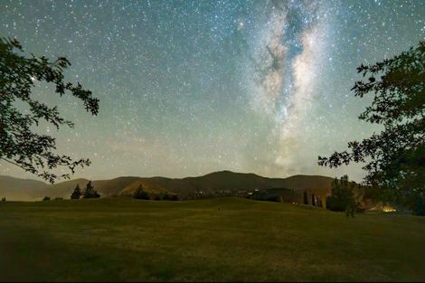 Photo of property in 2 Bloxham Lane, Lake Hayes, Queenstown, 9371