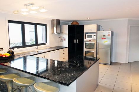 Photo of property in 11 Kenilworth Road, Oamaru North, Oamaru, 9400