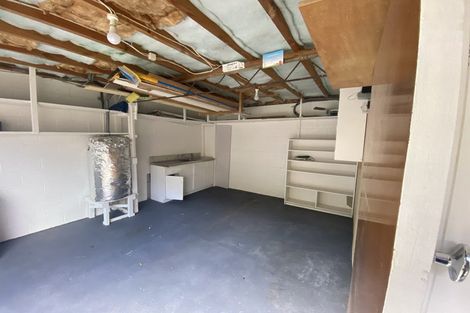 Photo of property in 1/10 Mckelvey Place, Tawa, Wellington, 5028