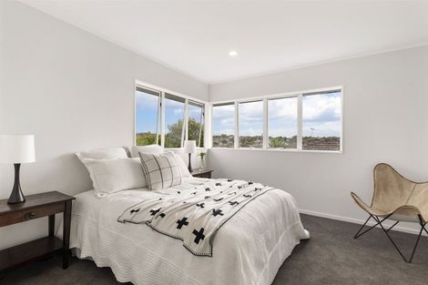 Photo of property in 3/24 Corunna Road, Milford, Auckland, 0620