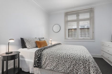 Photo of property in 14 King Edward Parade, Devonport, Auckland, 0624