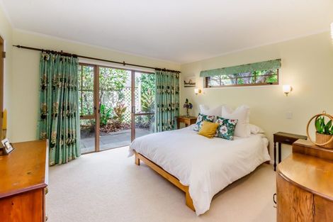 Photo of property in 9 Iti Grove, Waikanae, 5036