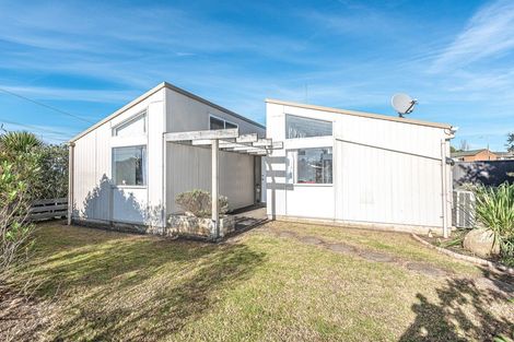 Photo of property in 1 Banks Place, Tawhero, Whanganui, 4501