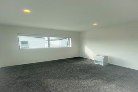 Photo of property in 102 Bellbird Street, Papakura, 2110