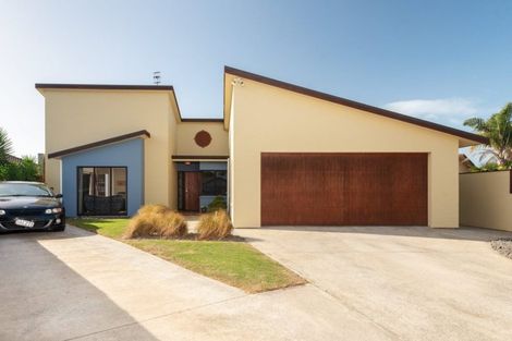Photo of property in 22 Madeleine Terrace, Papamoa Beach, Papamoa, 3118