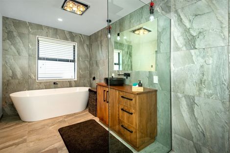 Photo of property in 62 Kingsdowne Drive, West Melton, 7618