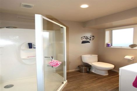 Photo of property in 6 Punga Lane, Parklands, Christchurch, 8083