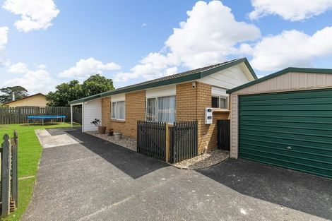 Photo of property in 11a Bill Phillip Place, Clendon Park, Auckland, 2103