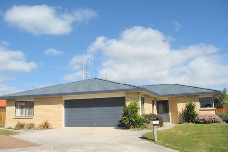 Photo of property in 65 Romana Crescent, Papamoa Beach, Papamoa, 3118
