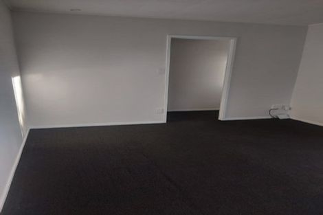 Photo of property in 2/12 Melleray Place, Randwick Park, Auckland, 2105