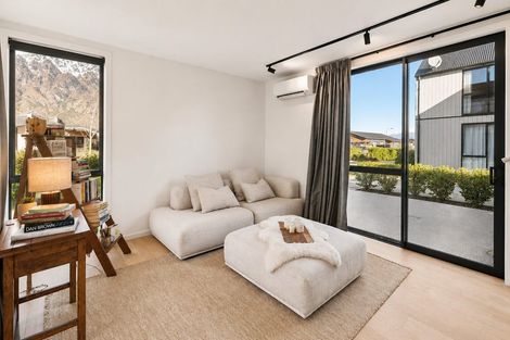 Photo of property in 6 Woolshed Road, Jacks Point, Queenstown, 9371