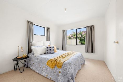 Photo of property in 2/11 Bauchop Road, Waterloo, Lower Hutt, 5011