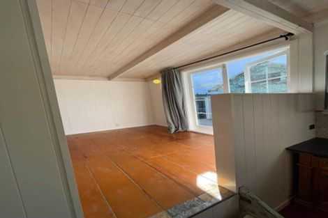 Photo of property in 56 Rewi Street, Torbay, Auckland, 0630