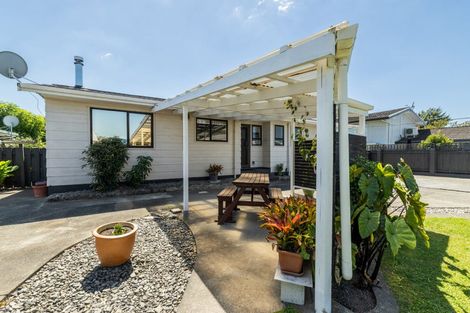 Photo of property in 27 Donegal Crescent, Tamatea, Napier, 4112