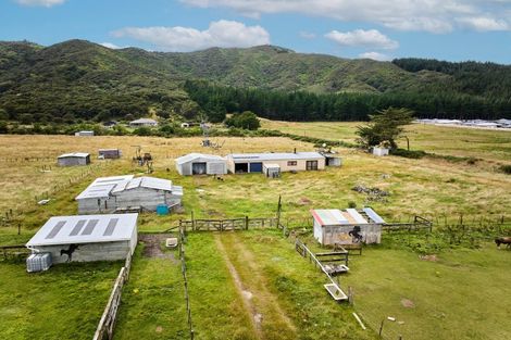 Photo of property in 112 Upper Fitzherbert Road, Wainuiomata, 5373