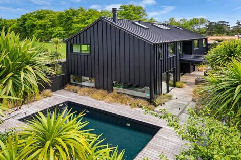 Photo of property in 60 Churchouse Road, Greenhithe, Auckland, 0632