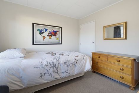 Photo of property in 24 Usherwood Crescent, Akina, Hastings, 4122