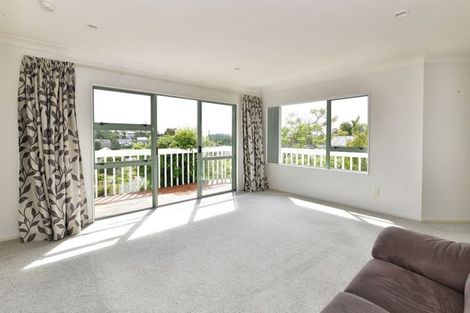 Photo of property in 21 Charlotte Street, Stanmore Bay, Whangaparaoa, 0932