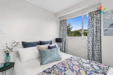 Photo of property in 8d Montgomery Crescent, Clouston Park, Upper Hutt, 5018