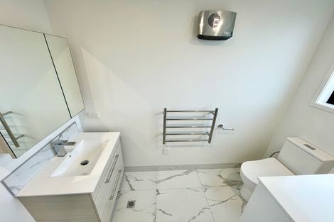 Photo of property in 7/22 Yeovil Road, Te Atatu Peninsula, Auckland, 0610