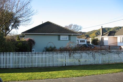 Photo of property in 26 Roberts Street, Wainuiomata, Lower Hutt, 5014