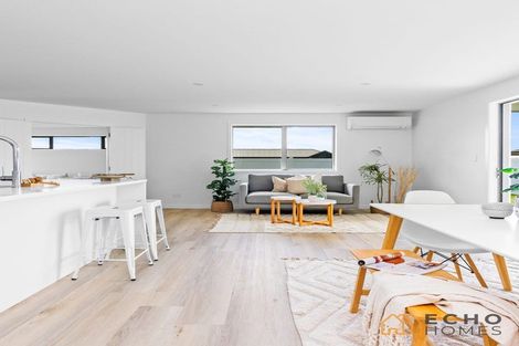 Photo of property in 5 Te Taniwha Road, One Tree Point, 0118