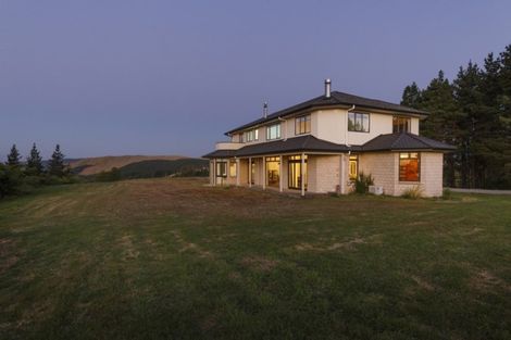 Photo of property in 302 Ngahere Park Road, Turitea, Palmerston North, 4472