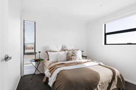 Photo of property in 2 Atutahi Lane, Papamoa Beach, 3118