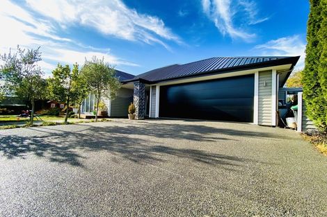 Photo of property in 3 Shield Place, Halswell, Christchurch, 8025