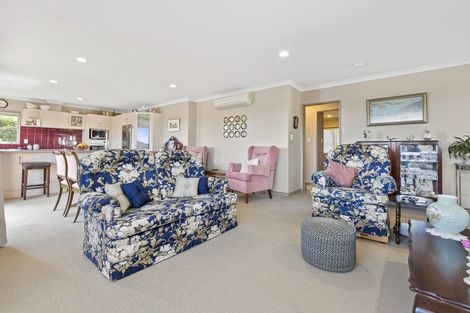 Photo of property in 10 Verona Way, Judea, Tauranga, 3110