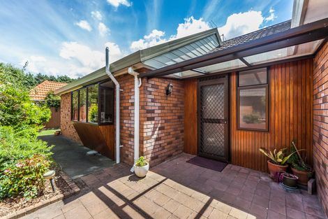 Photo of property in 1/10 Camden Place, Papatoetoe, Auckland, 2025