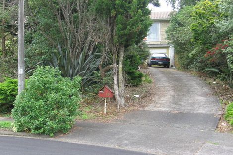 Photo of property in 19 Heron Place, Pakuranga Heights, Auckland, 2010