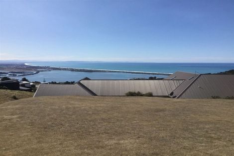 Photo of property in 4 Bluewater View, Mount Pleasant, Christchurch, 8081
