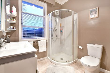 Photo of property in 9 Glamis Avenue, Manly, Whangaparaoa, 0930