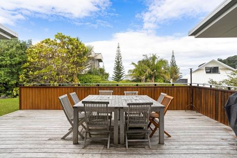 Photo of property in 107 Russell Bruce Place, Onemana, Whangamata, 3691