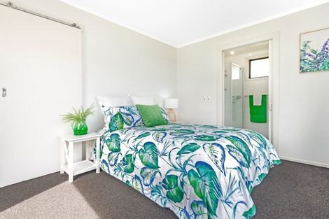 Photo of property in 4 Root Street, Gisborne, 4010