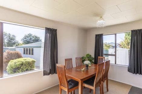Photo of property in 7 Latham Stubbs Crescent, Waipawa, 4210