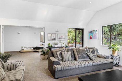 Photo of property in 214 Mapara Road, Acacia Bay, Taupo, 3385
