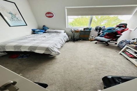 Photo of property in 20 Menin Gate Crescent, Broomfield, Christchurch, 8042